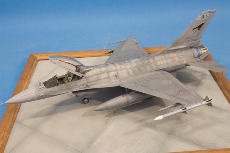 Addio Italian Vipers! F-16 A ADF dal kit Hasegawa in scala 1/48.
