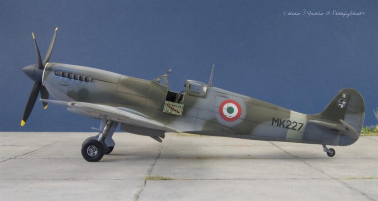 Uno Spit Tricolore – Supermarine Spitfire Mk.IXc dal kit Hasegawa 1/48.
