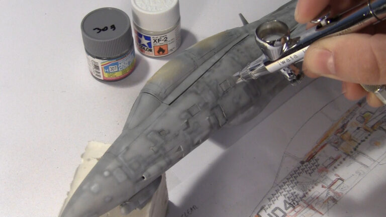 DVD Review – Painting and Weathering Tecniques for U.S. NAVY Jets.