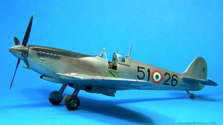 Italians Do It Better!  Spitfire Mk.IXc dal kit Eduard in scala 1/48.