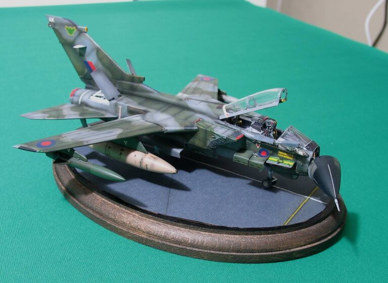 Tornado Gr.1 “Royal Air Force” dal kit Revell in scala 1/72.