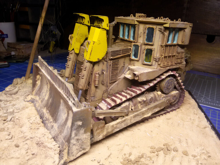D9R Armored Bulldozer dal kit Meng in scala 1/35.