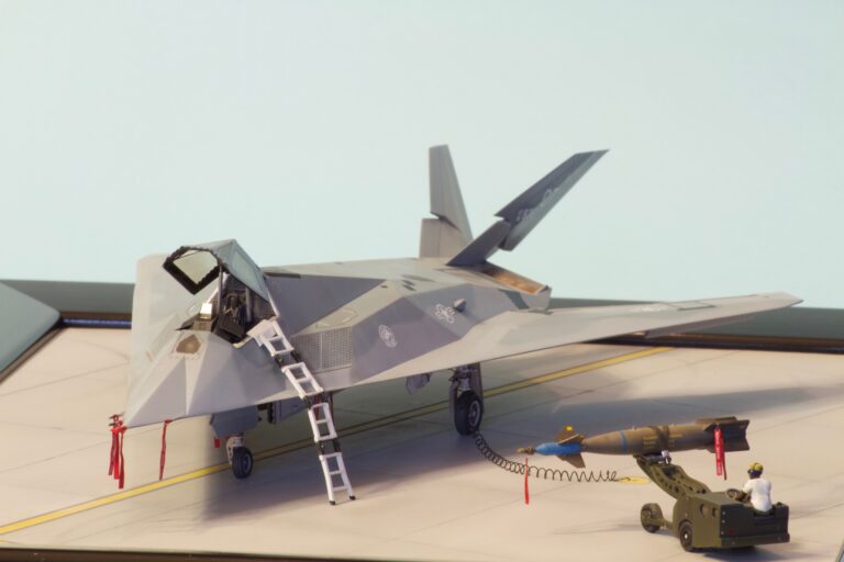 The Gray Dragon – Lockheed F-117 A “Nighthawk” dal CrossKit Academy/Hasegawa in scala 1/72.