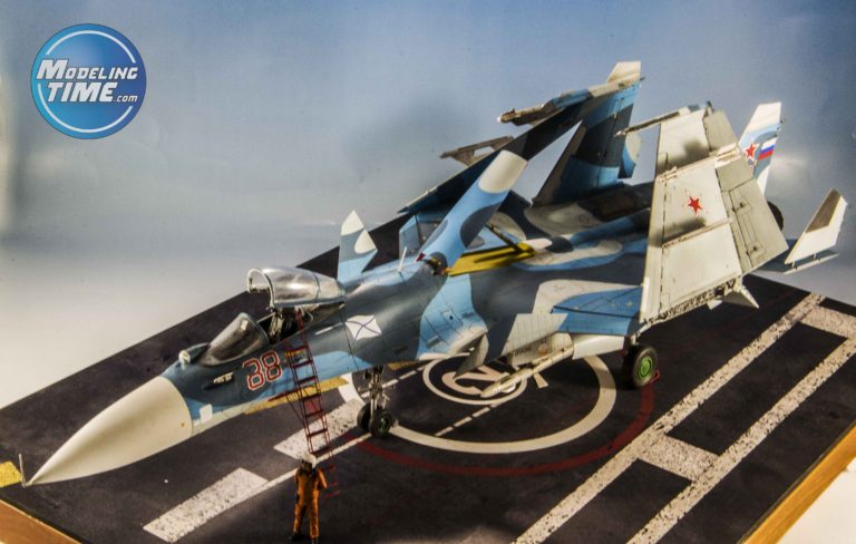 Il Flanker Navale: Sukhoi SU-33 dal kit Kinetic in scala 1/48.